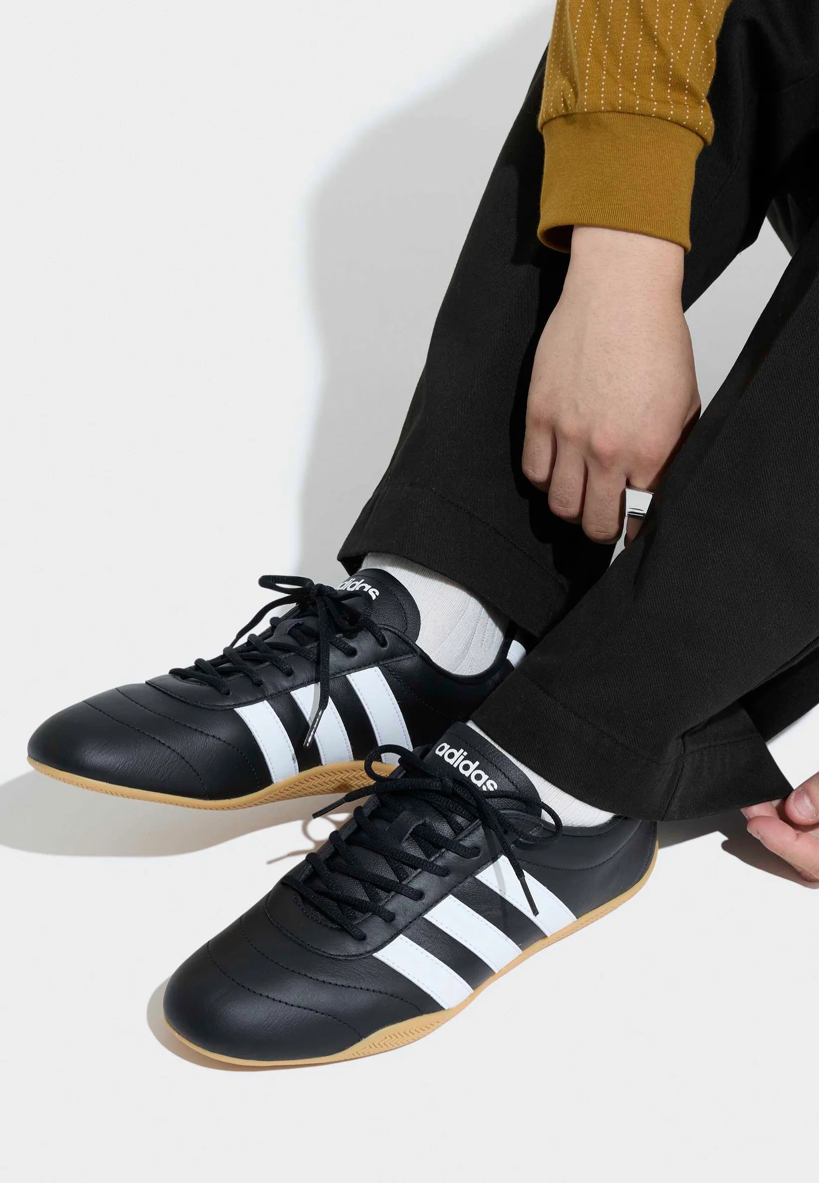 Adidas - Grand Court Lo Cblack/Ftwwht/Gum3 - Girl Shoes - Image 4