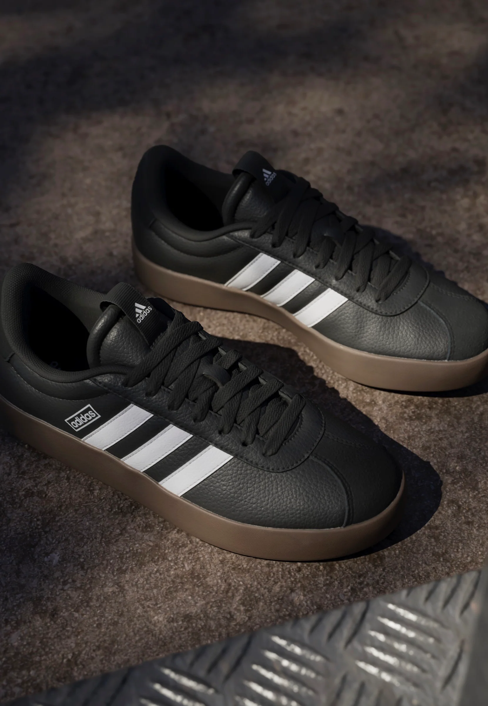 Adidas - Vl Court 3.0 Cblack/Ftwwht/Gum5 - Girl Shoes - Image 12