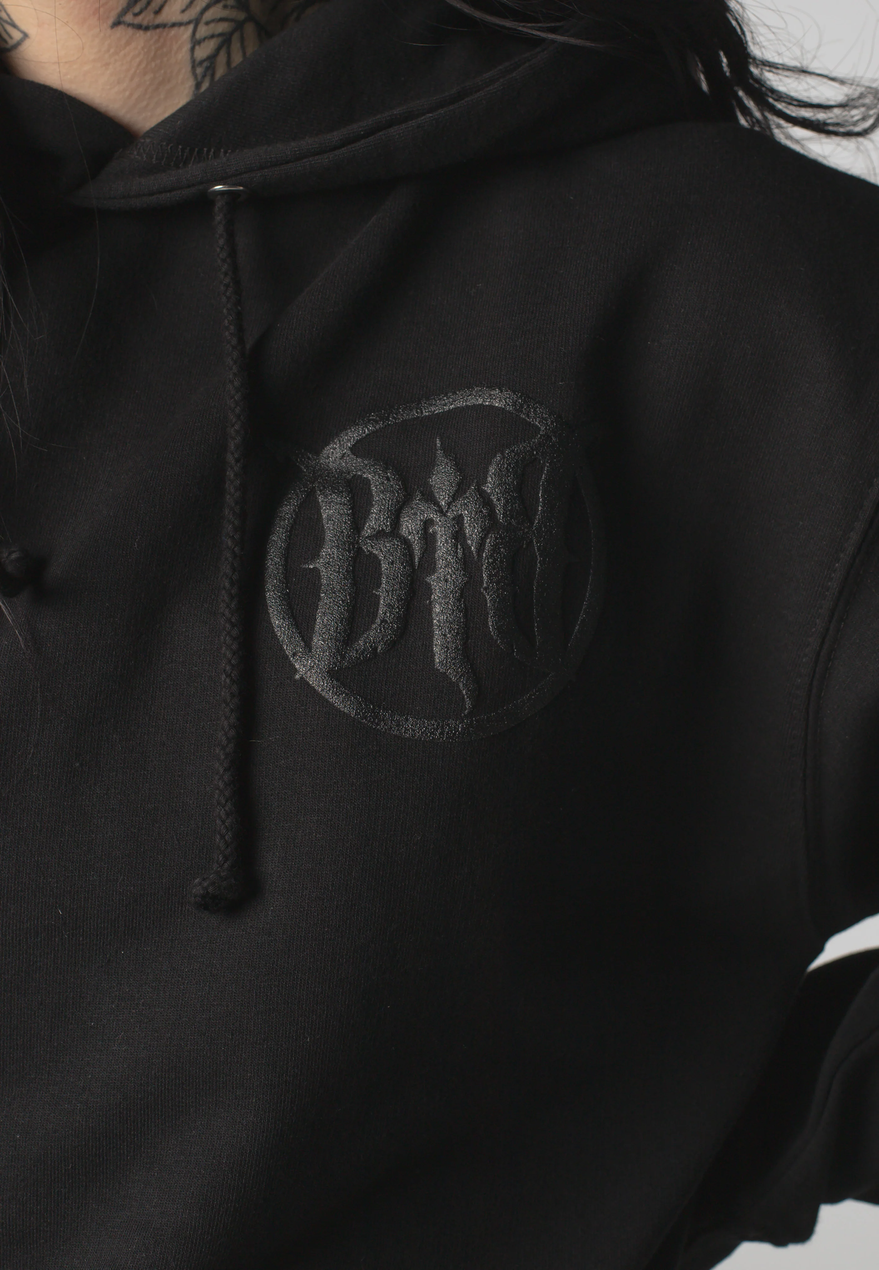 Beyond The Black - Raven Black On Black - Hoodie - Image 9
