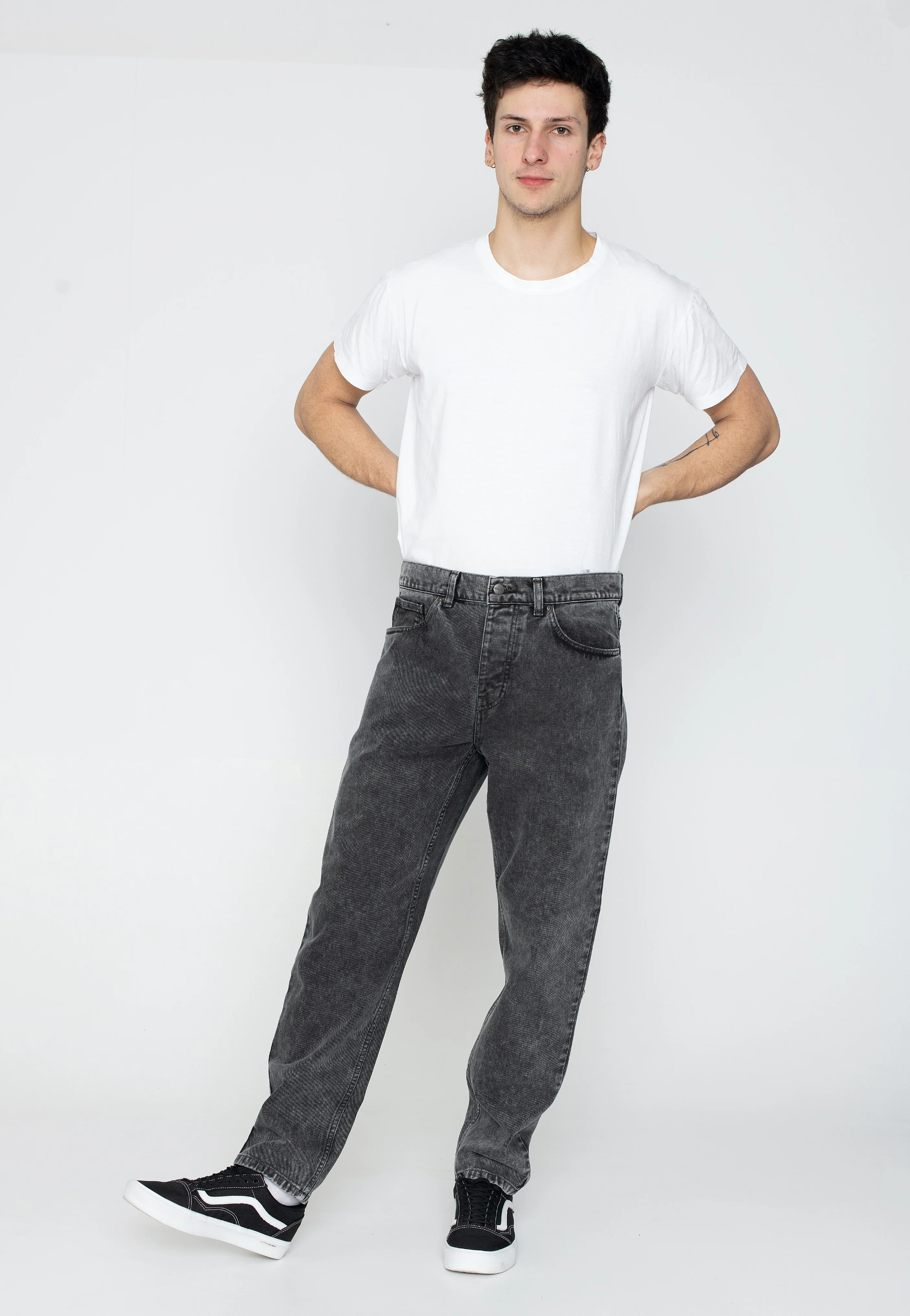 Carhartt WIP - Newel Worn Washed Black - Jeans - Image 2