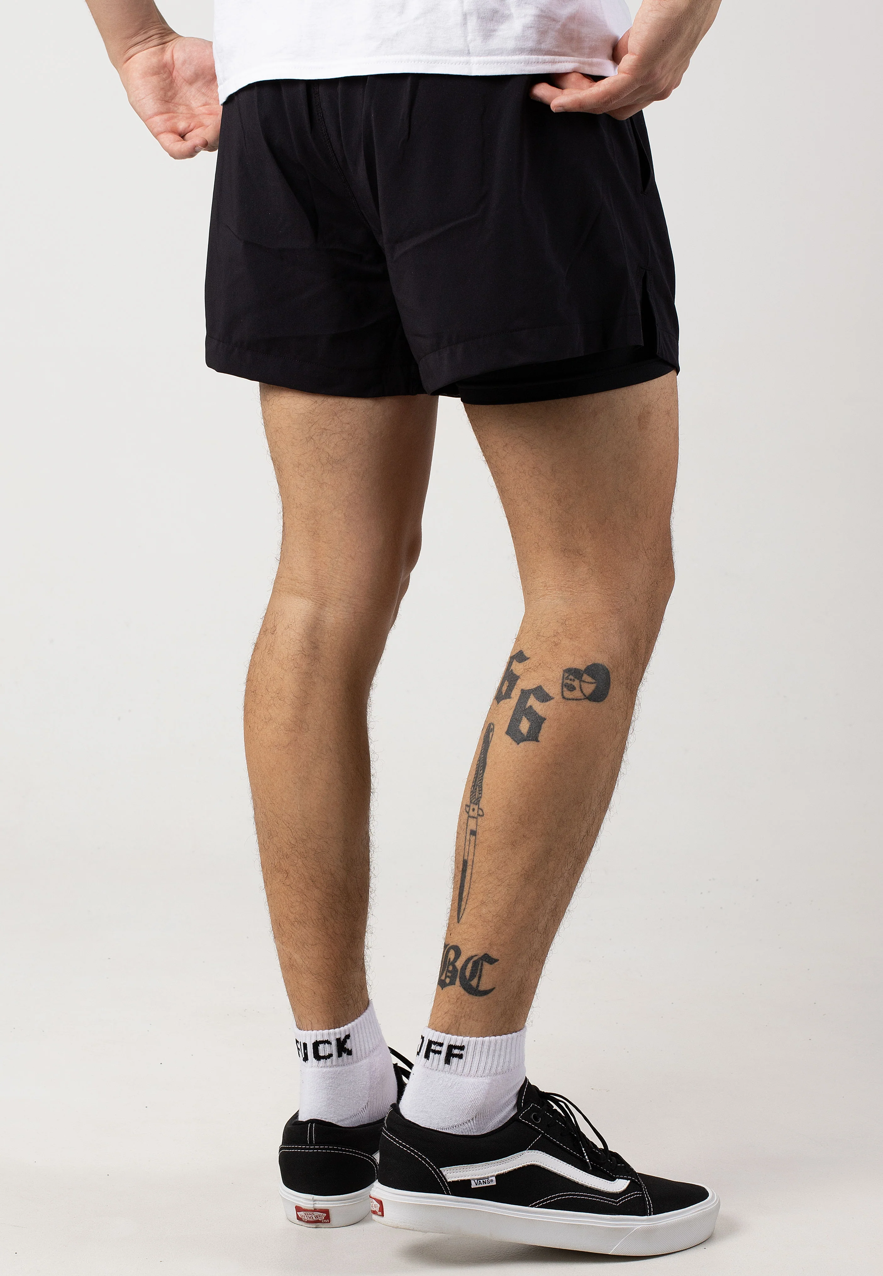 Champion - Double Dry Running NBK/NBK - Shorts - Image 10