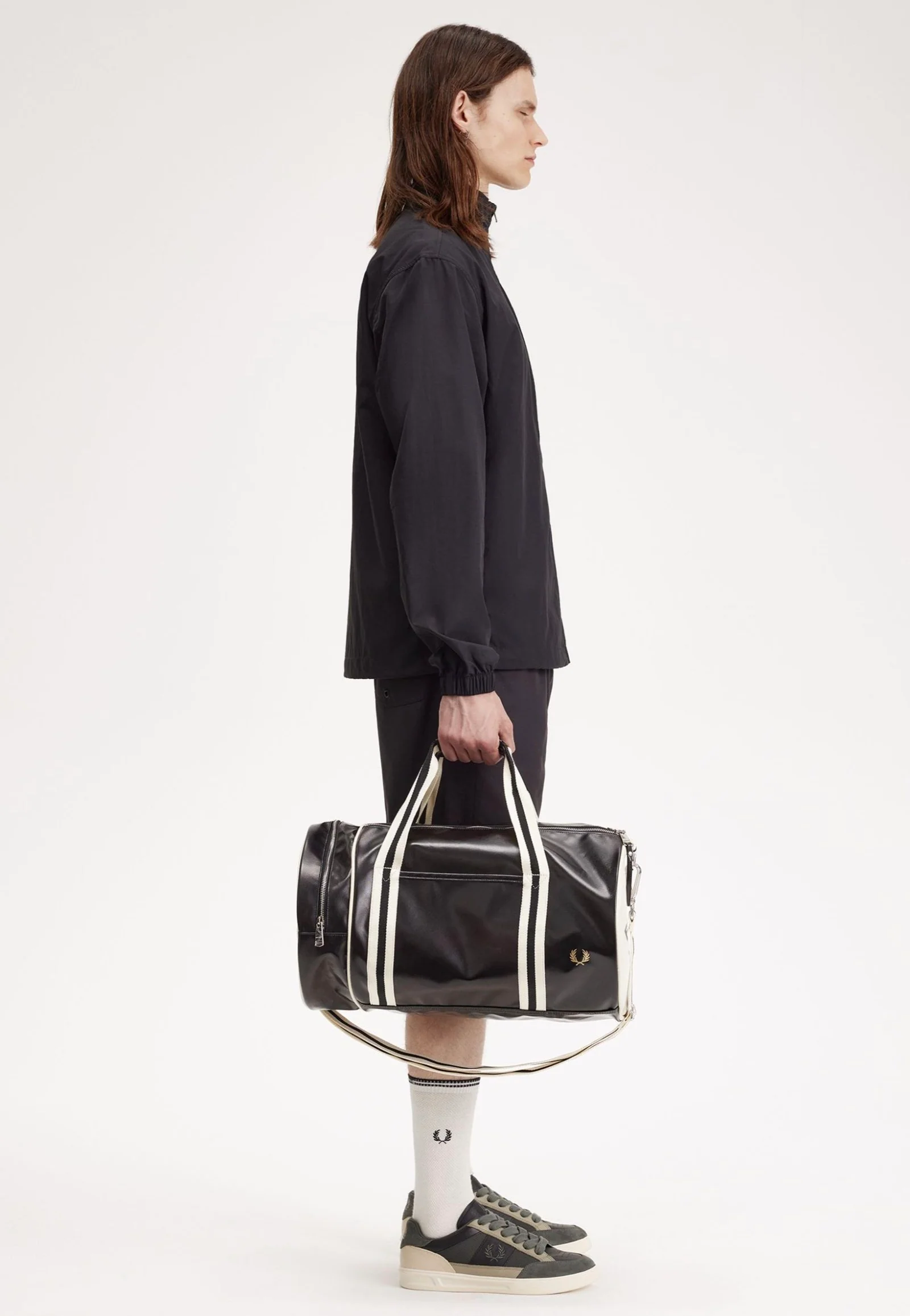Classic Barrel Black/Ecru - Dufflebag - Image 6