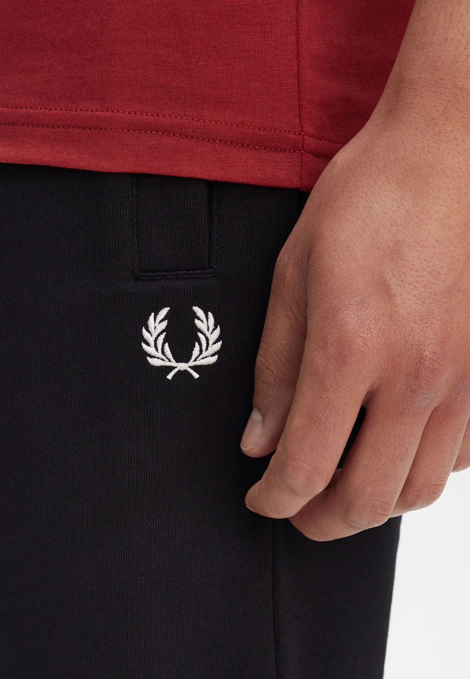 Fred Perry - Classic Black - Shorts - Image 4