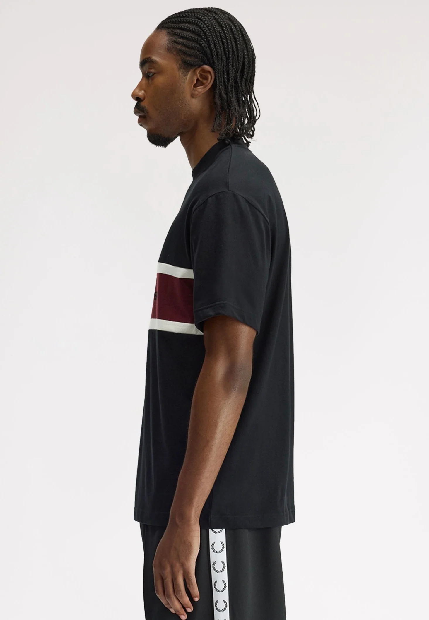 Fred Perry - Embroidered Panel Black - T-Shirt - Image 5