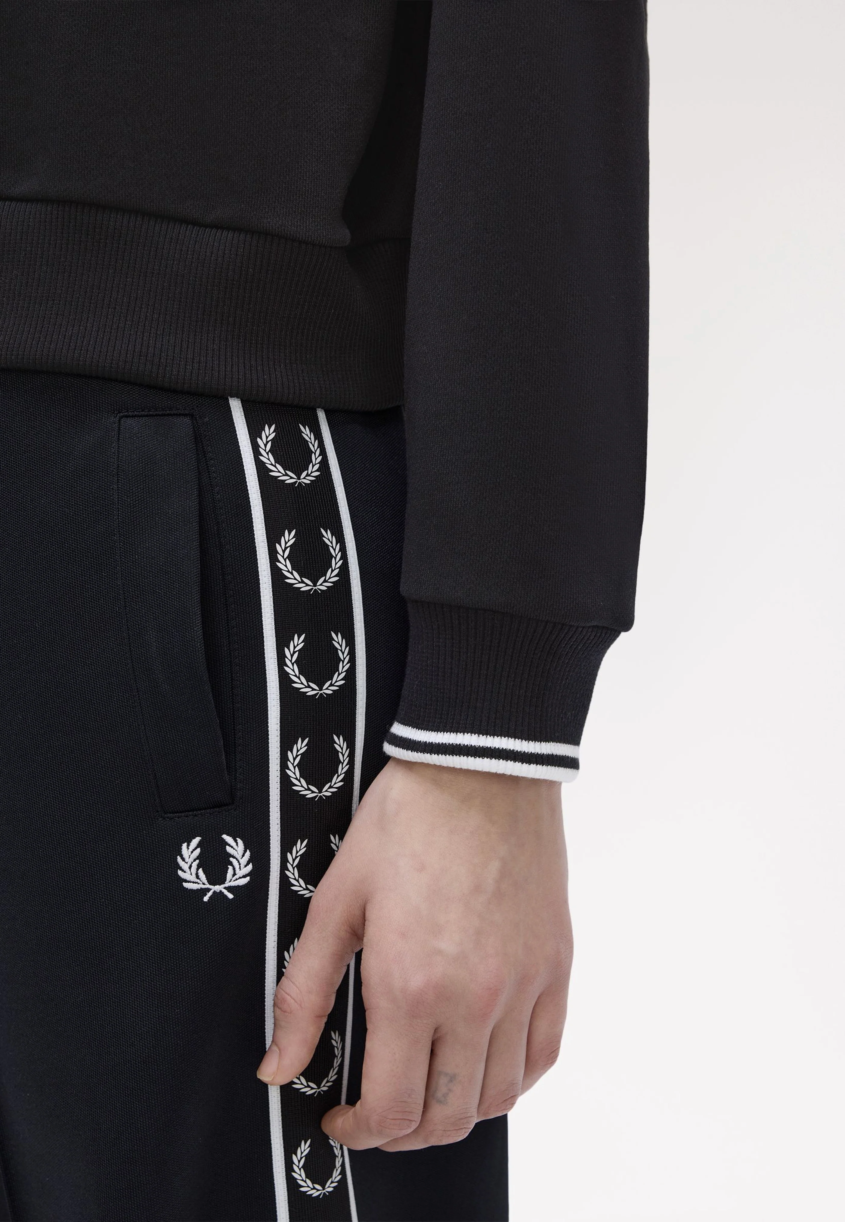 Fred Perry - Tipped Black - Sweater - Image 4