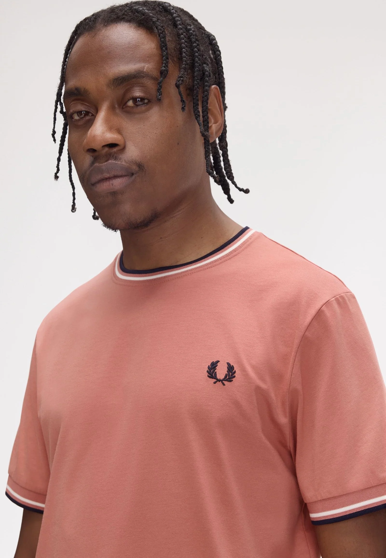 Fred Perry - Twin Tipped Putty Pink/Ecru/Navy - T-Shirt - Image 3