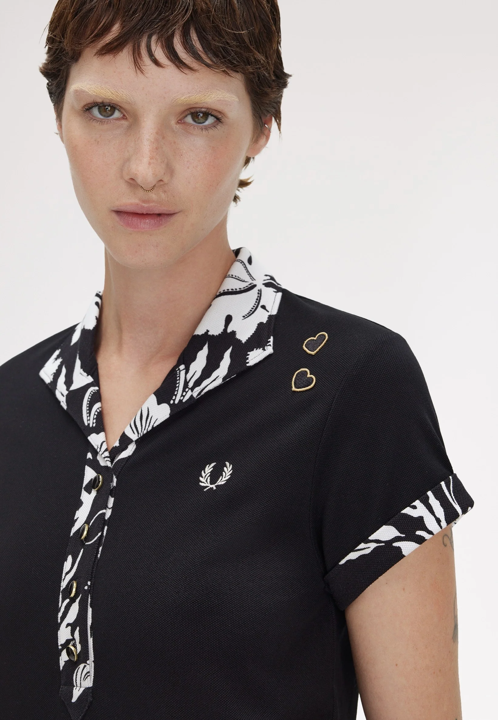 Fred Perry x Amy Winehouse - Printed Trim Black - Polo - Image 2