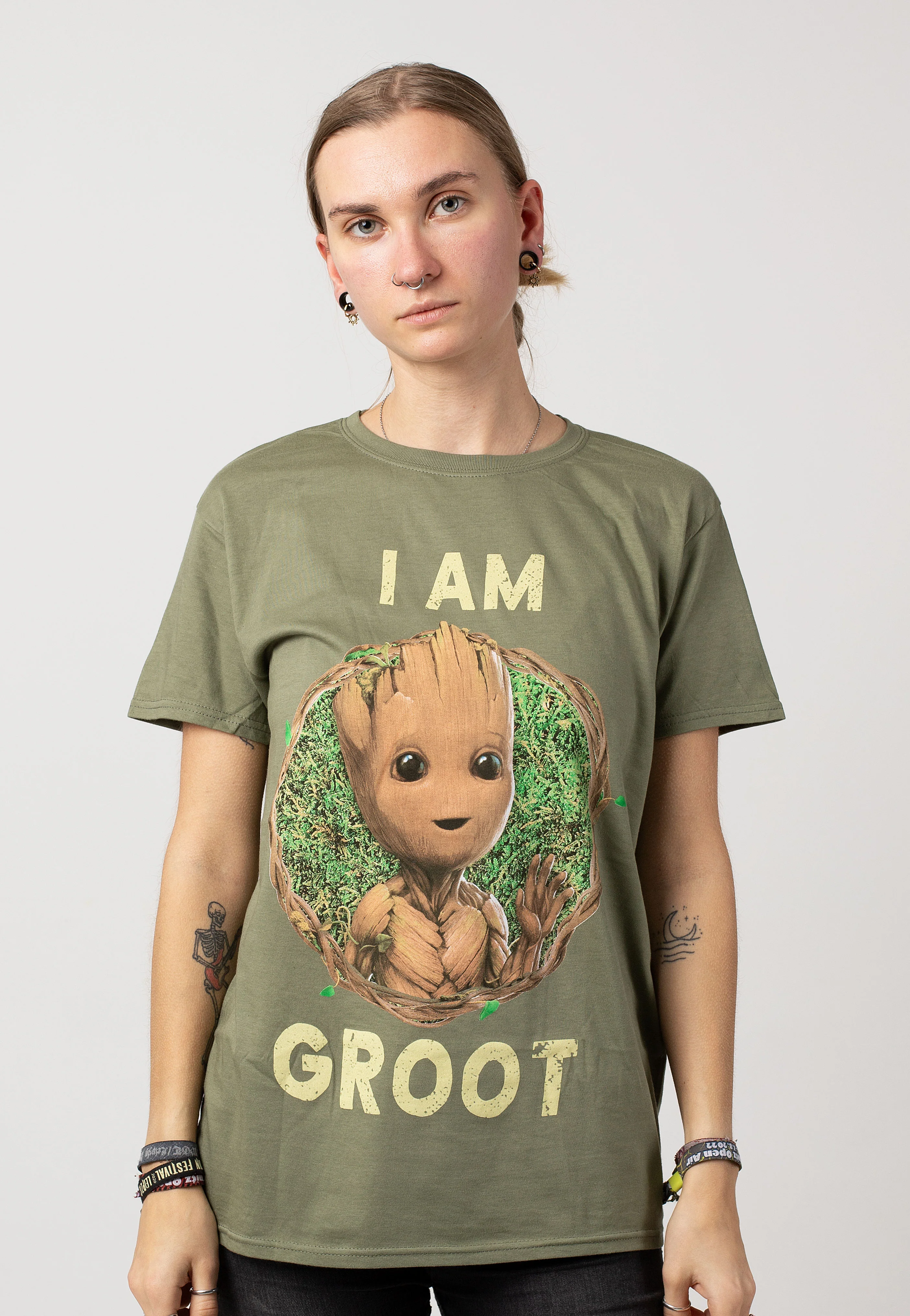 Guardians Of The Galaxy - I Am Groot Badge Olive - T-Shirt - Image 4