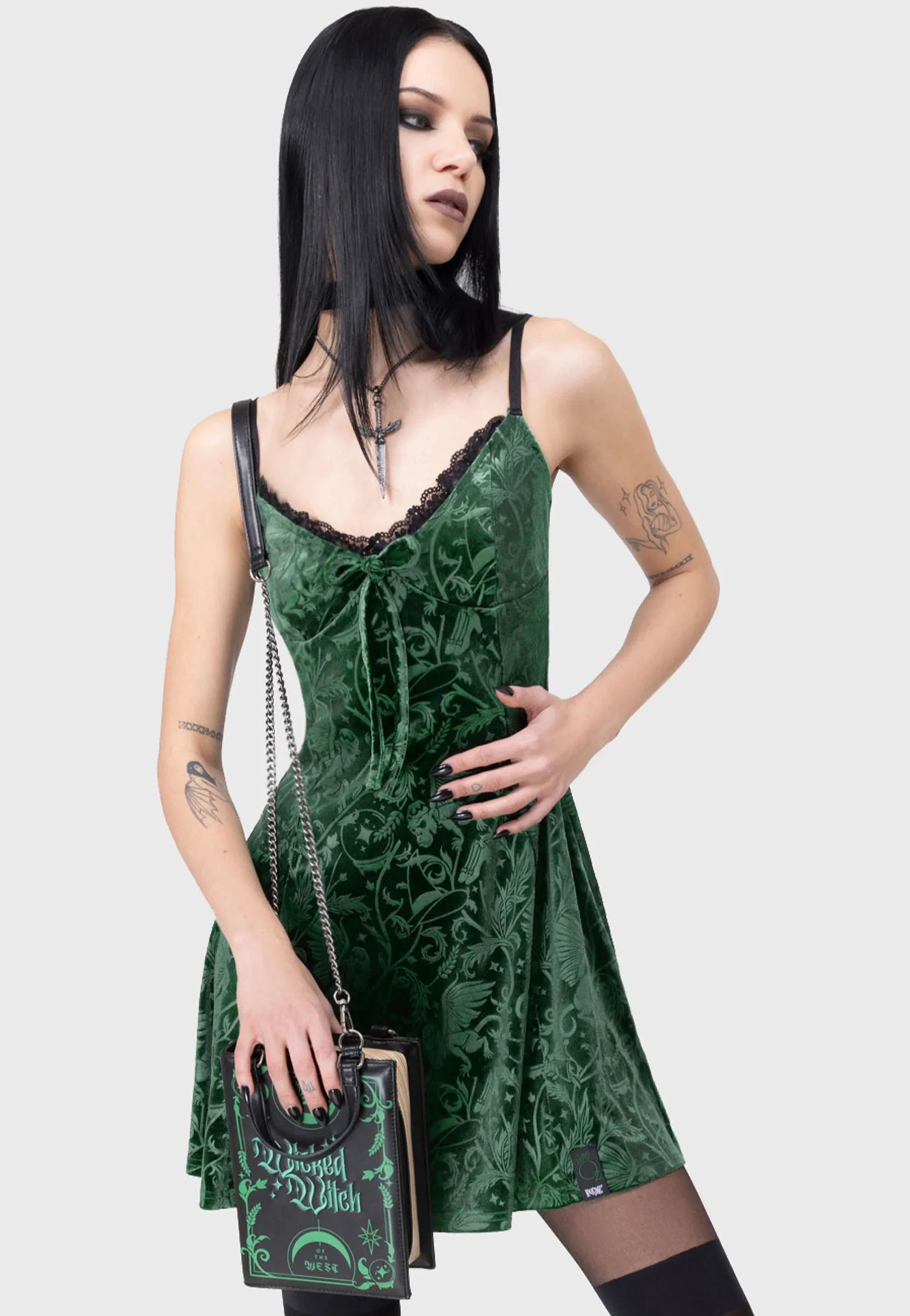 Killstar x Wizard Of OZ - Truly Wicked Book Black/Green - Bag - Image 3