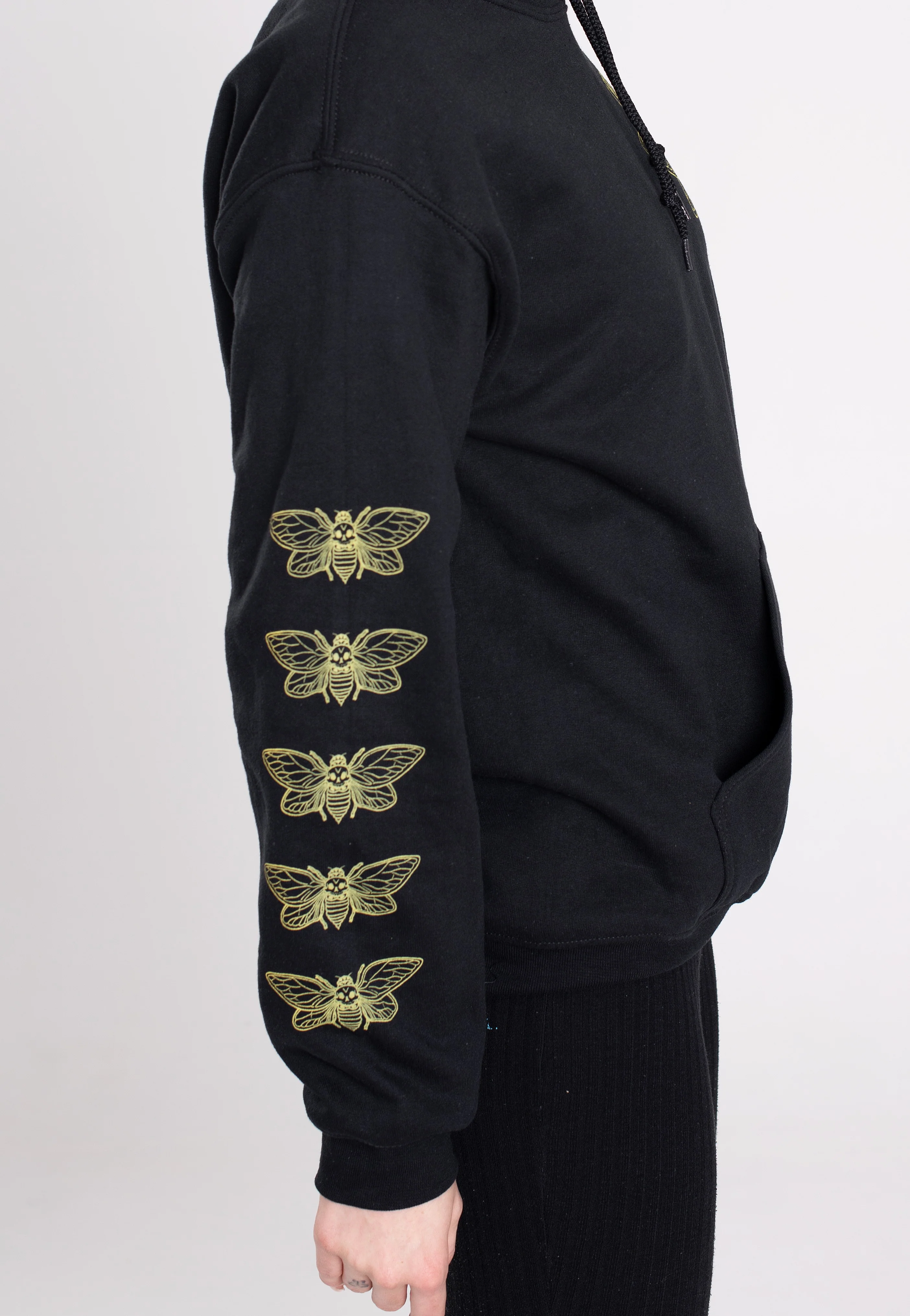 Landmvrks - Old Font Cicada Pocket - Hoodie - Image 7
