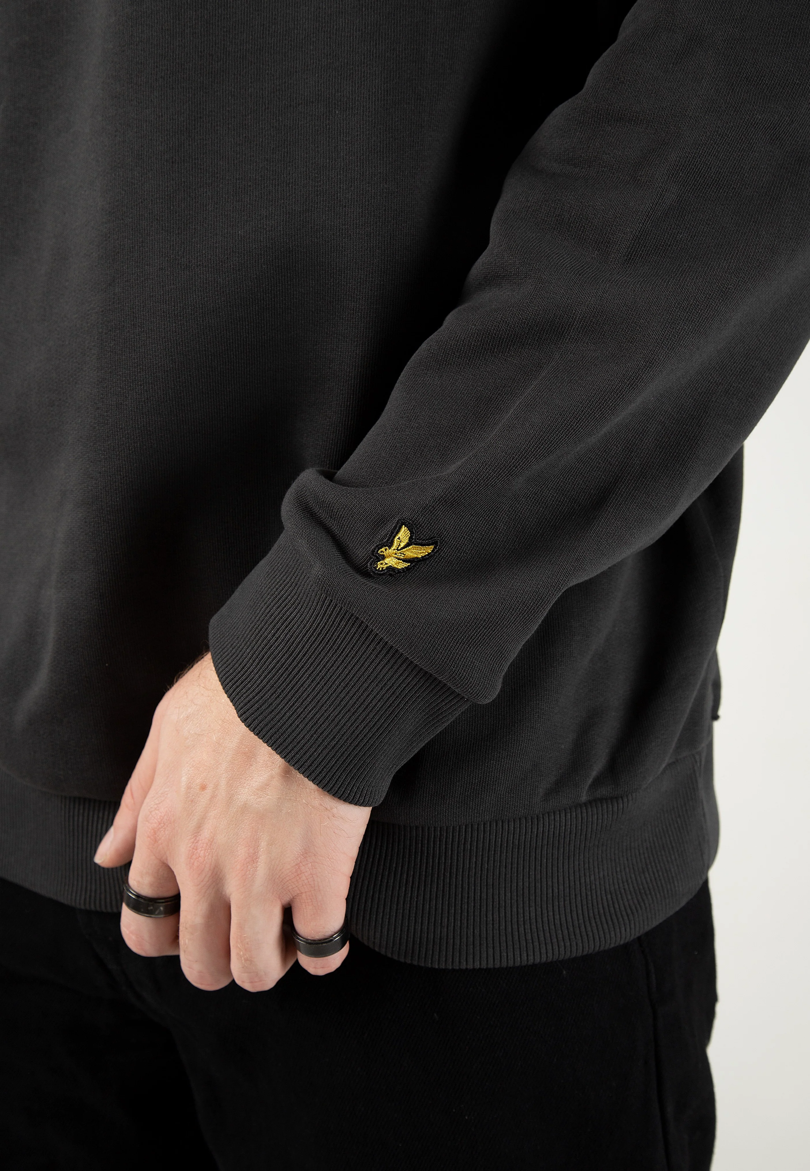 Lyle & Scott - Embroidered Crew Neck Gunmetal - Sweater - Image 3