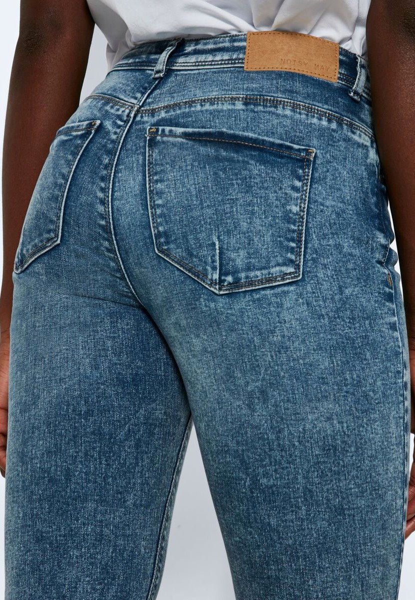 Noisy May - Kimmy Dart Dest Medium Blue Denim - Jeans - Image 6