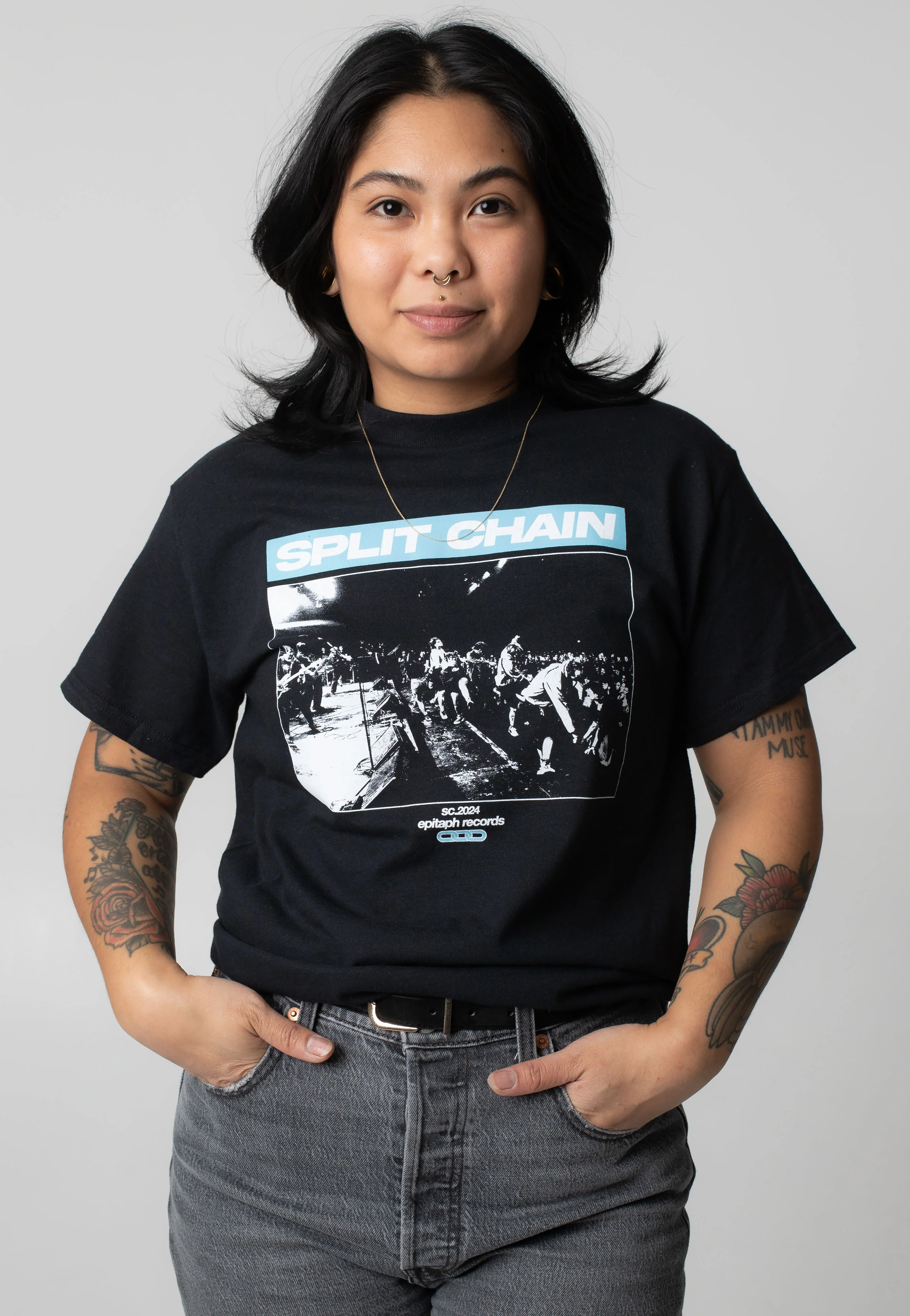 Split Chain - Live Picture - T-Shirt - Image 5