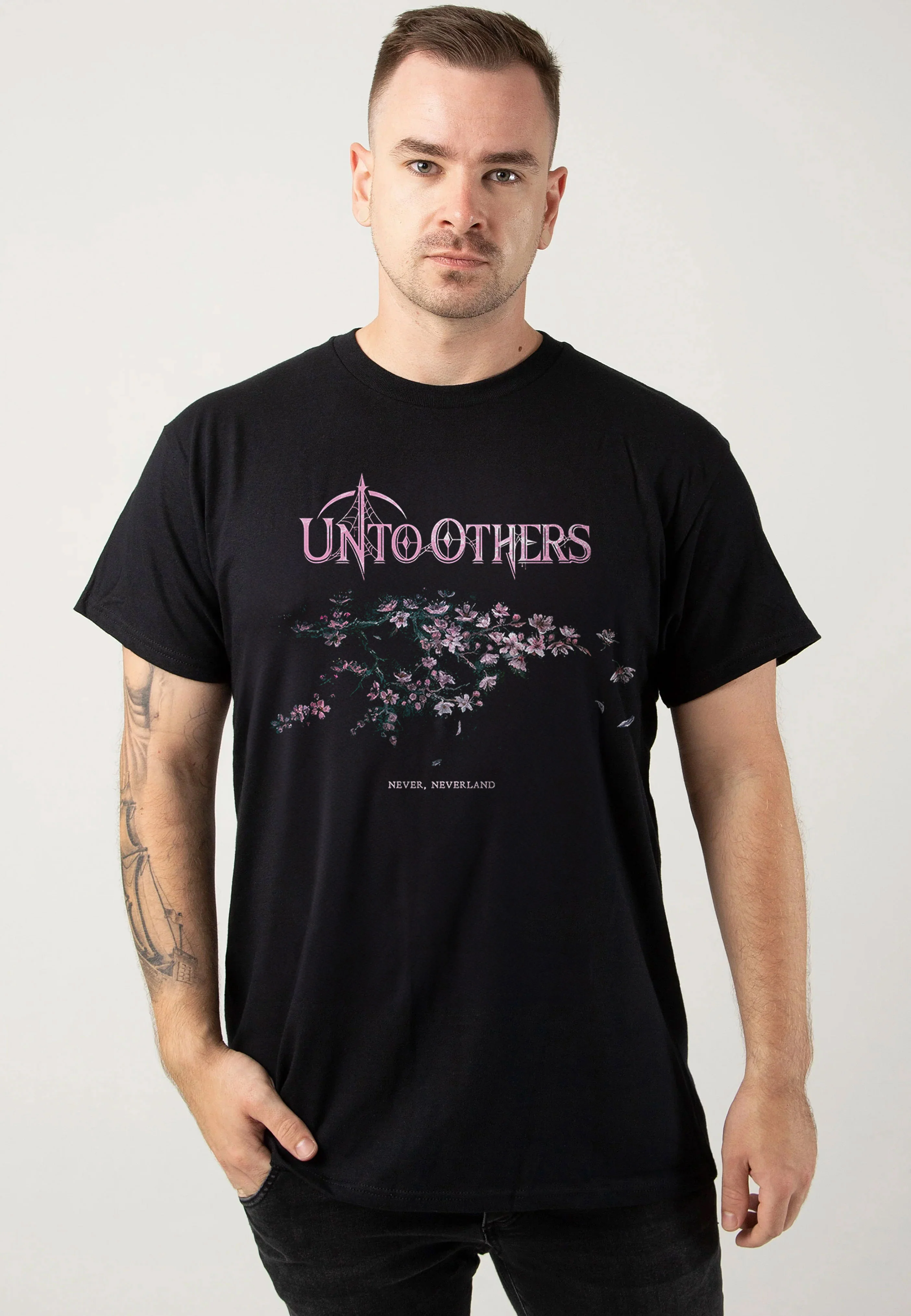 Unto Others - Never, Neverland - Digipak CD Special Pack - T-Shirt - Image 3