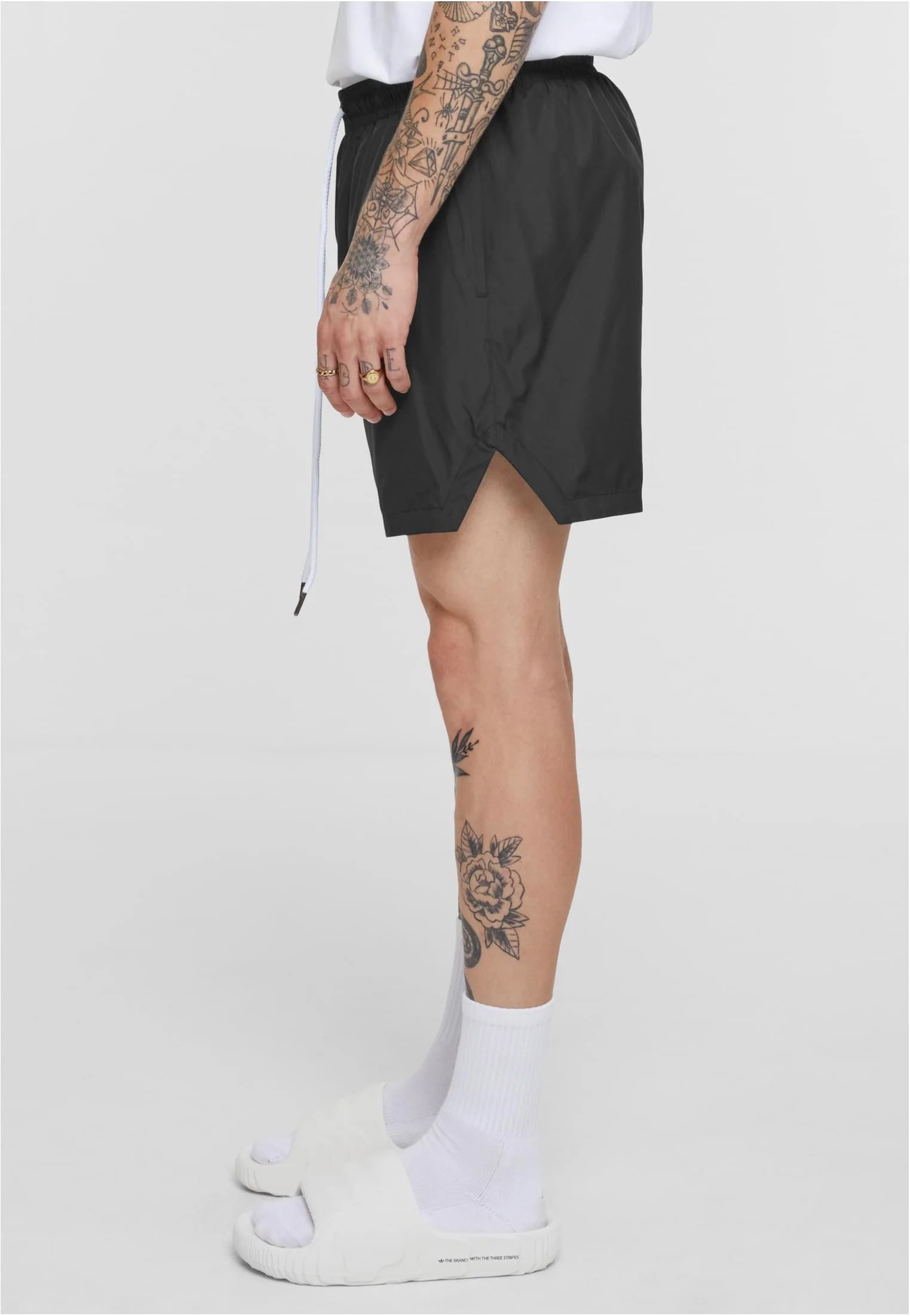 Urban Classics - Basic Running Black - Shorts - Image 2
