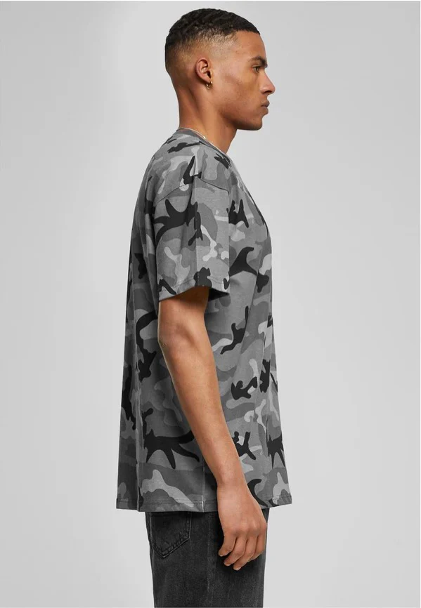 Urban Classics - Heavy Oversized Dark Camo - T-Shirt - Image 3