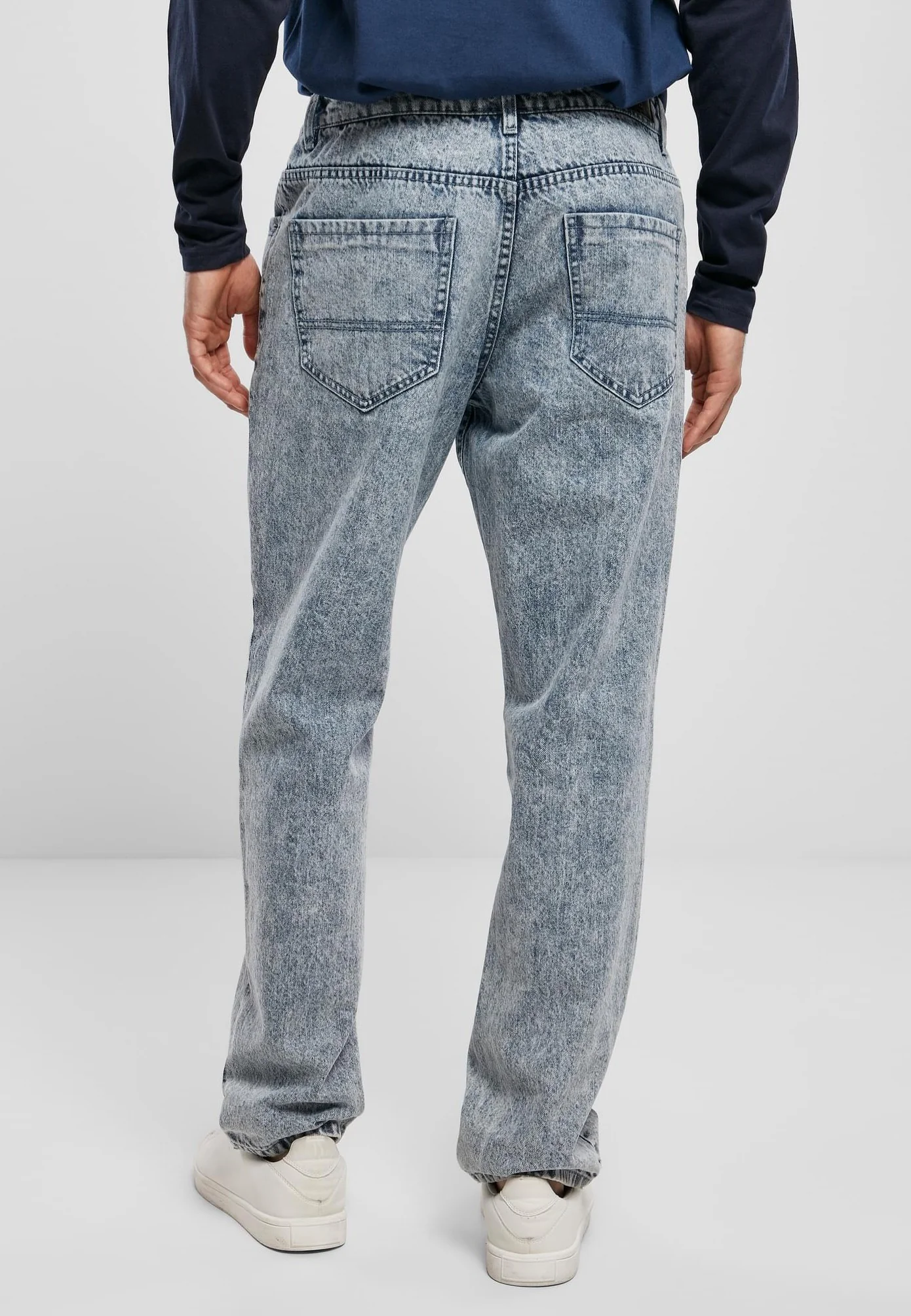 Urban Classics - Loose Fit Light Skyblue Acid Washed - Jeans - Image 4