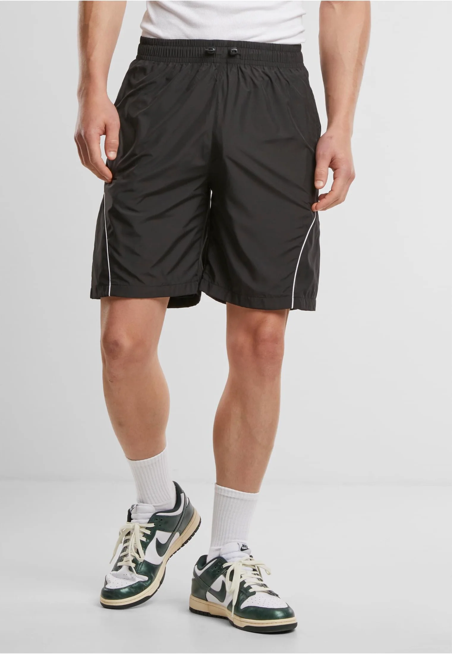 Urban Classics - Piped Panel Black - Shorts