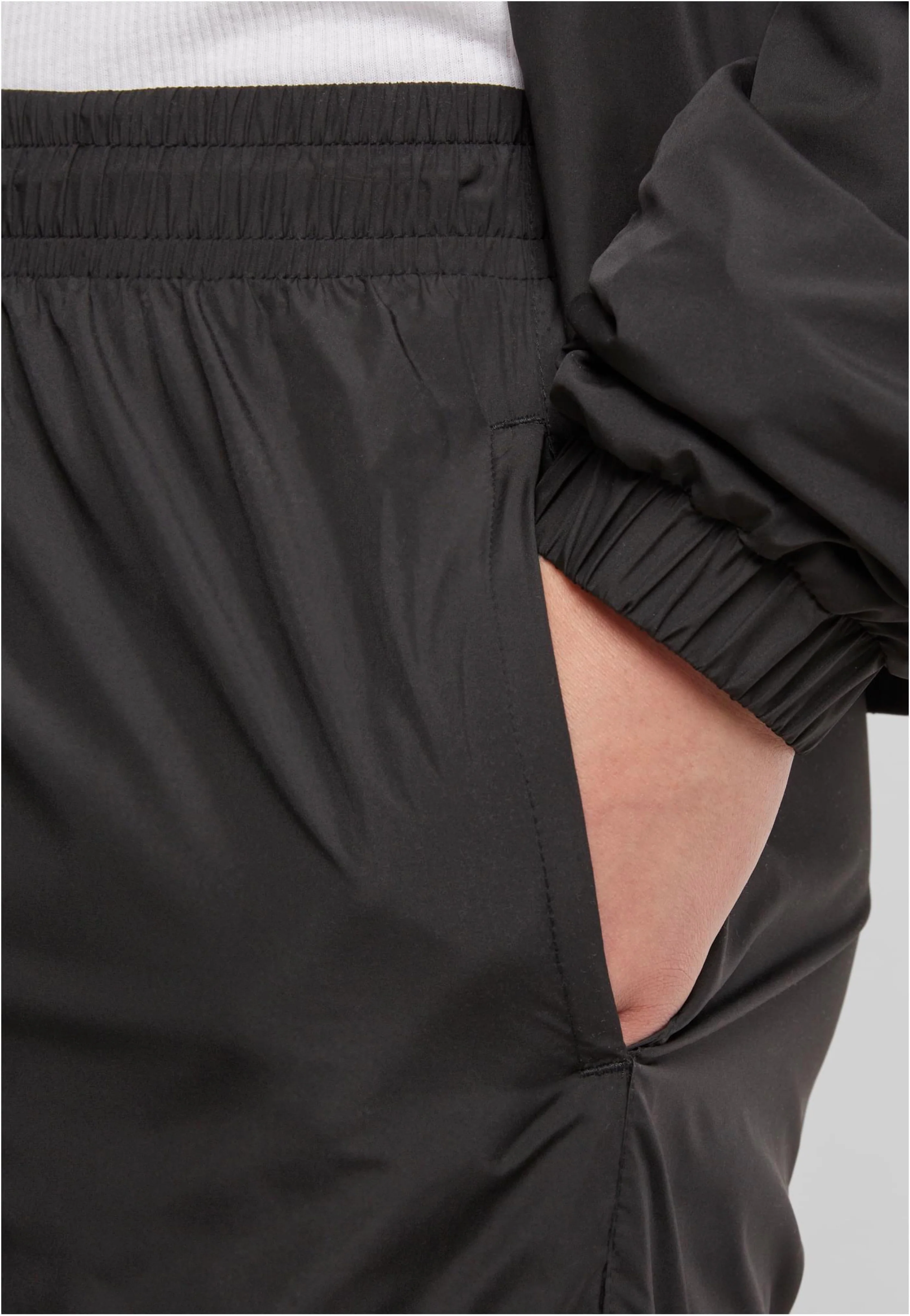 Urban Classics - Piped Panel Black - Shorts - Image 8