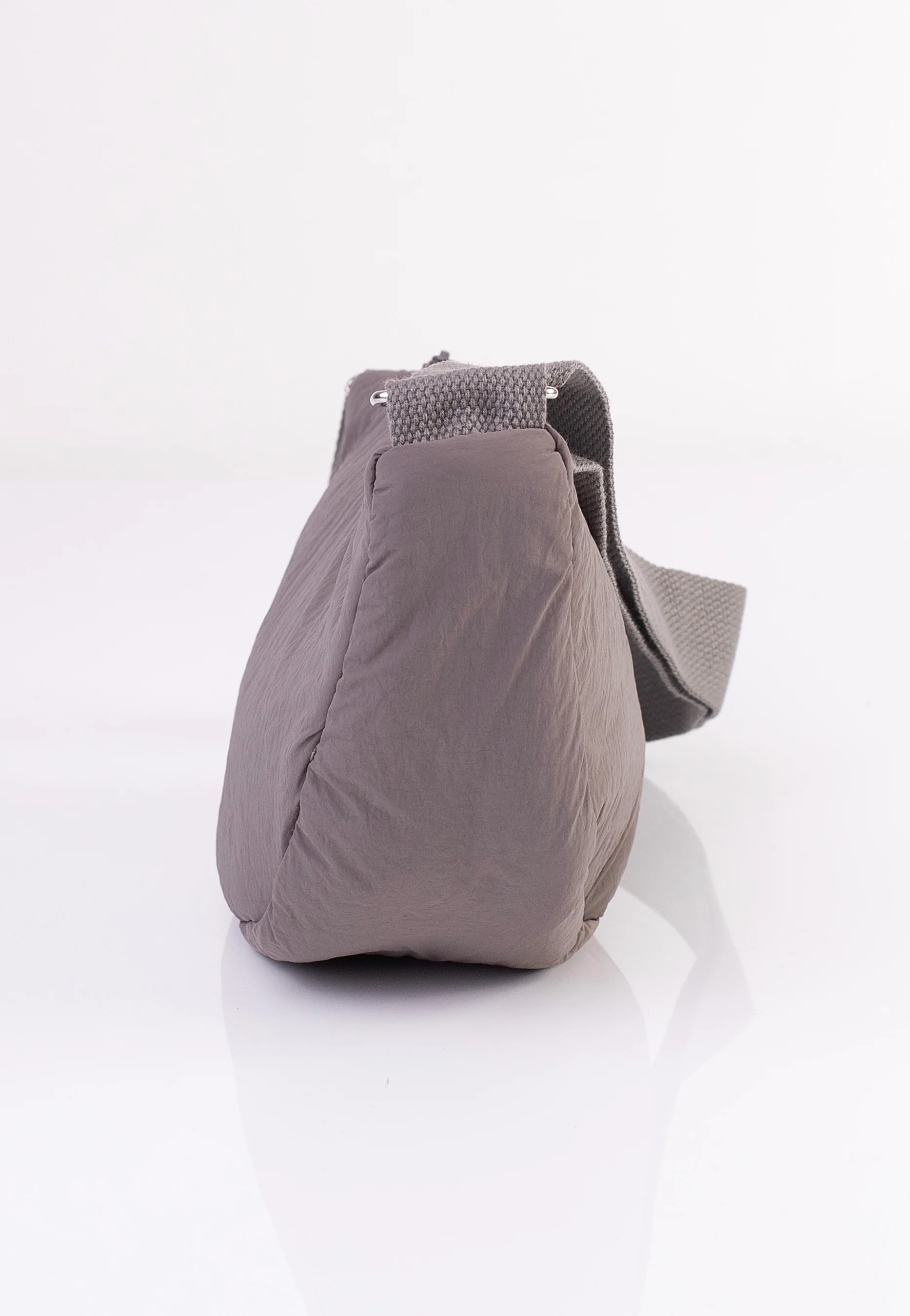Urban Classics - Small Padded Dark Shadow - Bag - Image 5